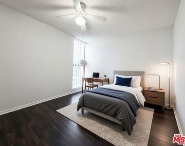 1208 W Adams Boulevard - Photo Thumbnail 3