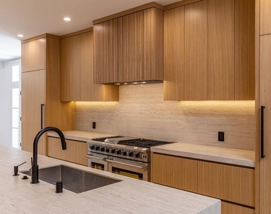 702 N Beverly Drive - Photo Thumbnail 13