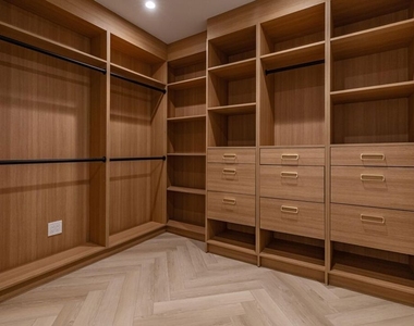 702 N Beverly Drive - Photo Thumbnail 44