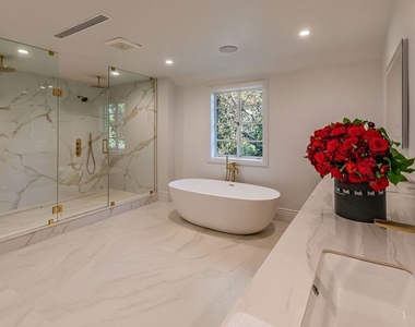 702 N Beverly Drive - Photo Thumbnail 28
