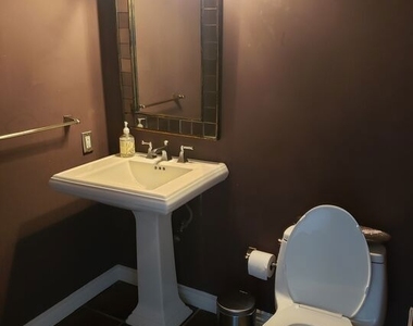 10450 Wilshire - Photo Thumbnail 12