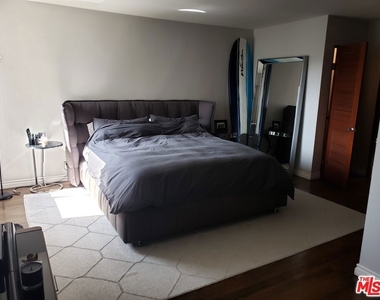 10450 Wilshire - Photo Thumbnail 7
