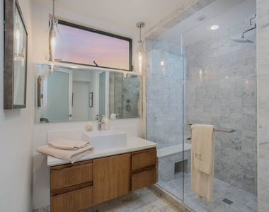 2105 E Balboa Boulevard - Photo Thumbnail 43