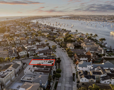 2105 E Balboa Boulevard - Photo Thumbnail 2