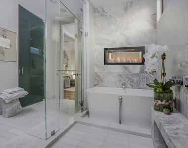 2105 E Balboa Boulevard - Photo Thumbnail 34