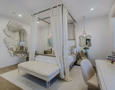 2105 E Balboa Boulevard - Photo Thumbnail 29