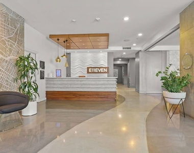 1111 S Grand Avenue - Photo Thumbnail 4