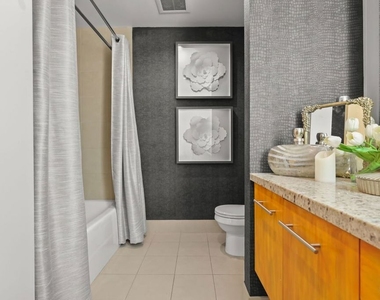 1111 S Grand Avenue - Photo Thumbnail 17