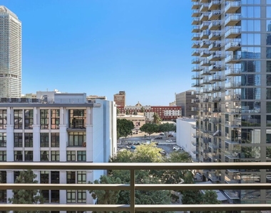 1111 S Grand Avenue - Photo Thumbnail 30