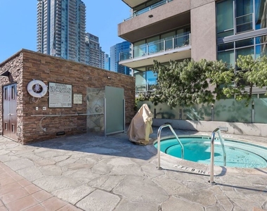 1111 S Grand Avenue - Photo Thumbnail 35