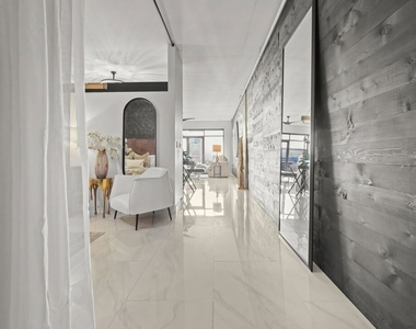 1111 S Grand Avenue - Photo Thumbnail 10