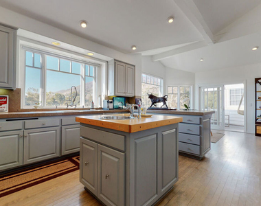31844 Seafield Drive - Photo Thumbnail 9