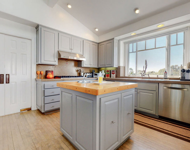 31844 Seafield Drive - Photo Thumbnail 12