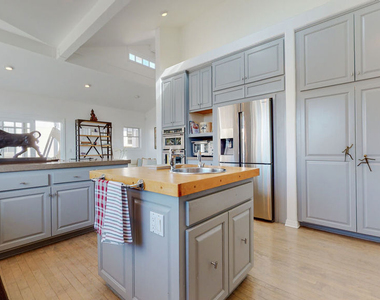 31844 Seafield Drive - Photo Thumbnail 10