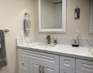 82 Kingston Ct - Photo Thumbnail 14