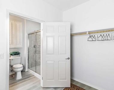 81098 Avenida Vidrio - Photo Thumbnail 24