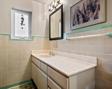 440 Jupiter Lane - Photo Thumbnail 20