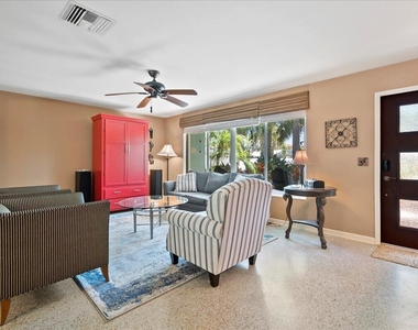 440 Jupiter Lane - Photo Thumbnail 9
