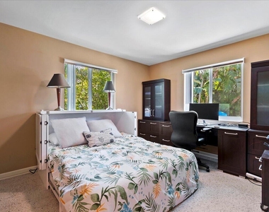 440 Jupiter Lane - Photo Thumbnail 23