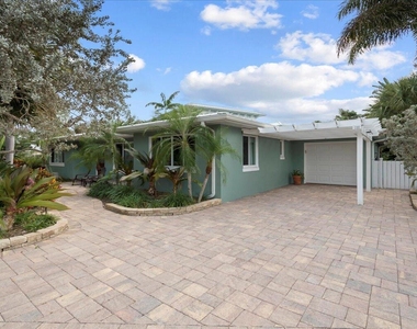 440 Jupiter Lane - Photo Thumbnail 5