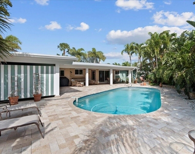 440 Jupiter Lane - Photo Thumbnail 4