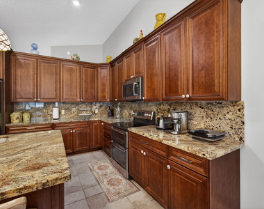 168 Thornton Drive - Photo Thumbnail 28