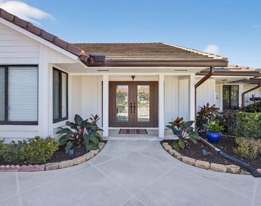 168 Thornton Drive - Photo Thumbnail 8