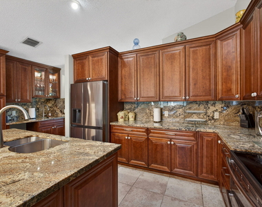 168 Thornton Drive - Photo Thumbnail 29