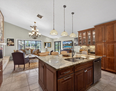 168 Thornton Drive - Photo Thumbnail 23