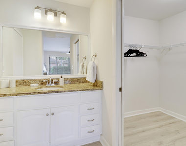1107 Duncan Circle - Photo Thumbnail 14