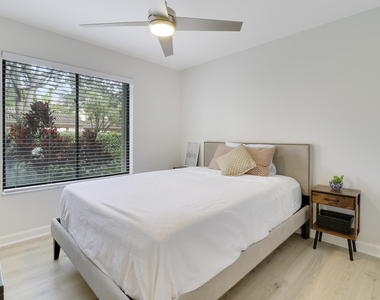1107 Duncan Circle - Photo Thumbnail 11