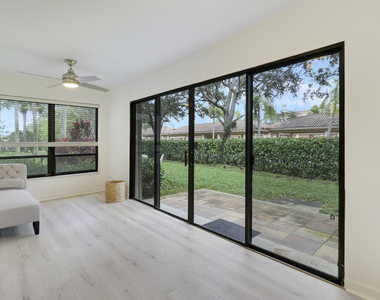 1107 Duncan Circle - Photo Thumbnail 8