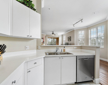 11740 Saint Andrews Place - Photo Thumbnail 9
