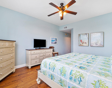 11740 Saint Andrews Place - Photo Thumbnail 12