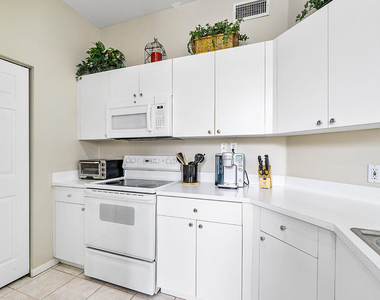 11740 Saint Andrews Place - Photo Thumbnail 8