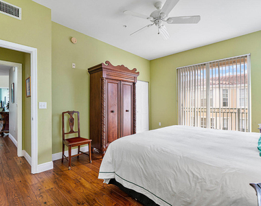 11740 Saint Andrews Place - Photo Thumbnail 16