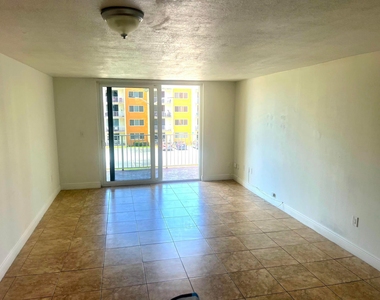7000 Nw 186th Street - Photo Thumbnail 15