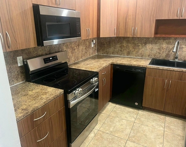 7000 Nw 186th Street - Photo Thumbnail 14