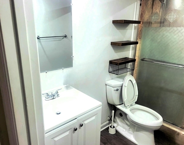 7000 Nw 186th Street - Photo Thumbnail 18