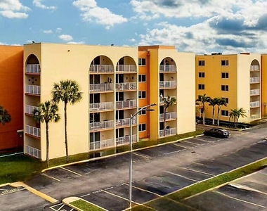 7000 Nw 186th Street - Photo Thumbnail 9