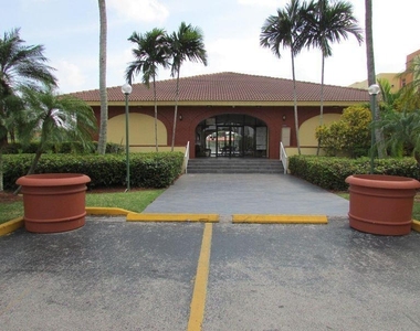 7000 Nw 186th Street - Photo Thumbnail 2