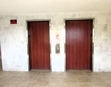 7000 Nw 186th Street - Photo Thumbnail 7