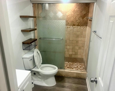 7000 Nw 186th Street - Photo Thumbnail 22
