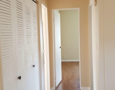 11887 Anchorage Way - Photo Thumbnail 7