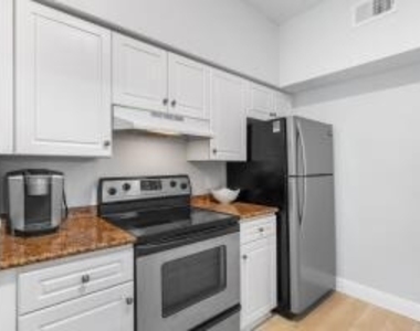2408 Tuscany Way - Photo Thumbnail 11