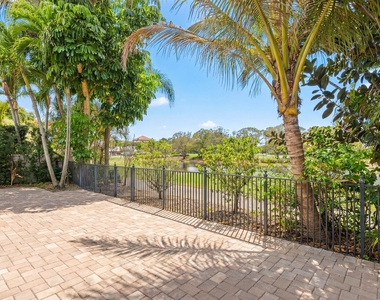 2055 Regents Boulevard - Photo Thumbnail 25