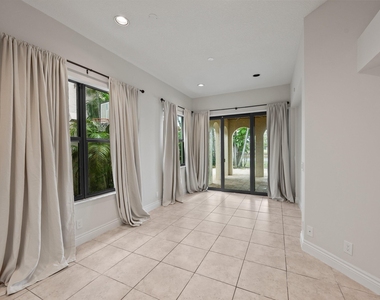 2055 Regents Boulevard - Photo Thumbnail 13