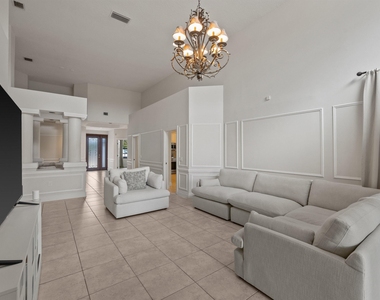 2055 Regents Boulevard - Photo Thumbnail 6