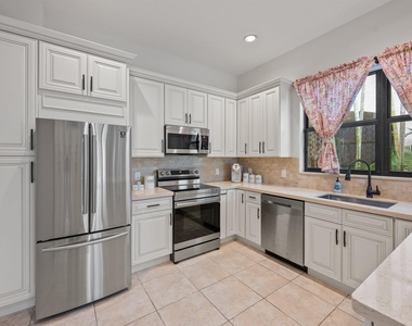 2055 Regents Boulevard - Photo Thumbnail 9