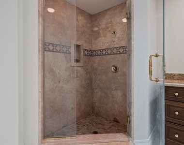 2055 Regents Boulevard - Photo Thumbnail 18